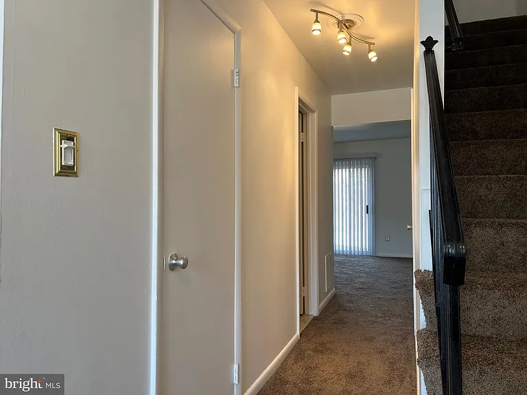 8613 Seasons Way #67B — Photo 33