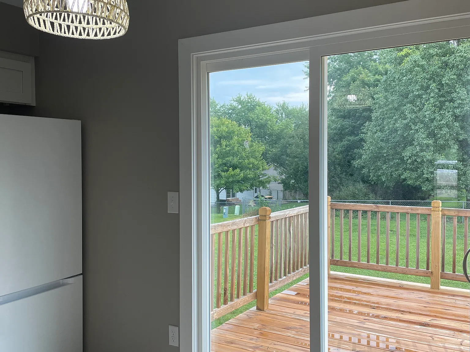 3 bed, 1480 sqft, $2,100 — Photo 3