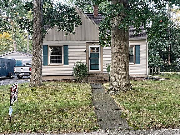 2nd image of 3512 McCracken St