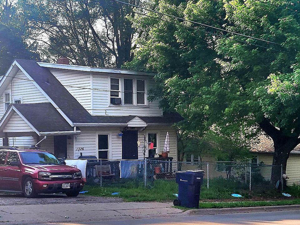 1st image of 1326 Beloit Ave