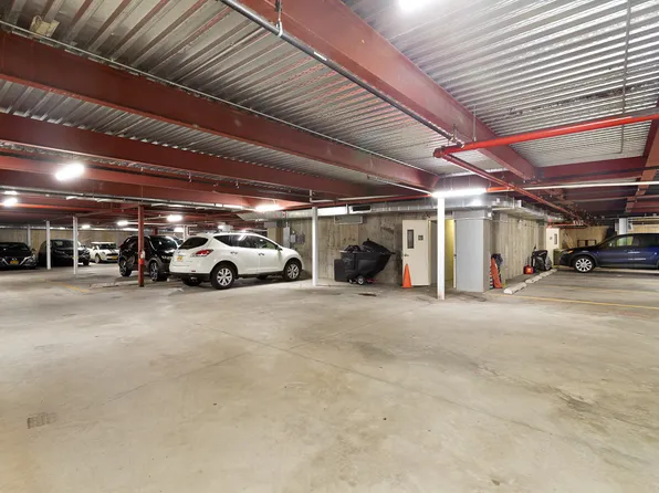 2727 Henry Hudson Parkway West image 29 of 38