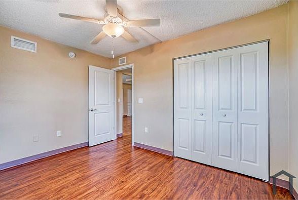 1st image of 504 4th St S