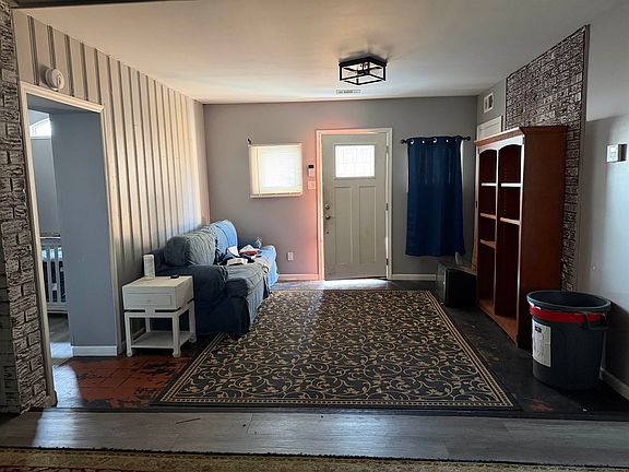 2nd image of 1864 Driftwood Ave