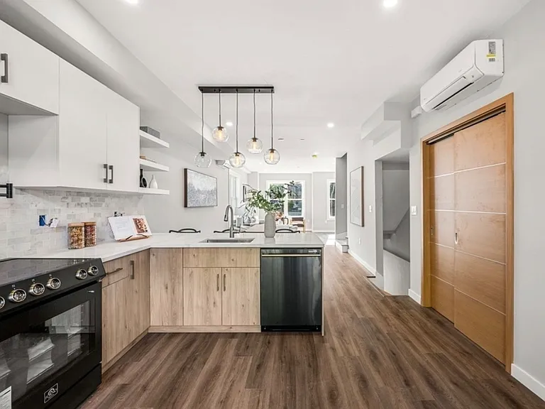 33 Copeland St #C — Photo 15