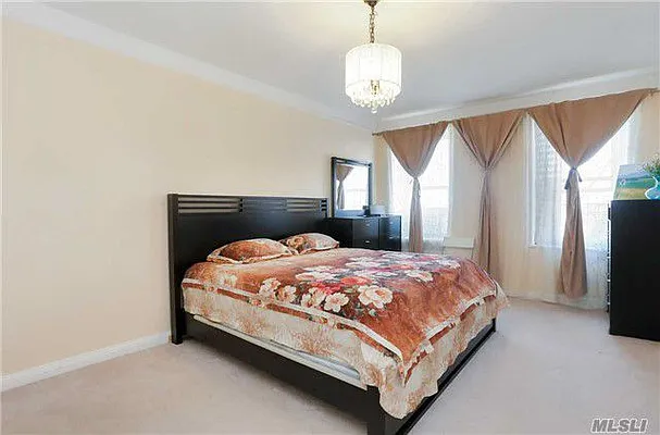 Sold by Redfin Real Estate | media 55