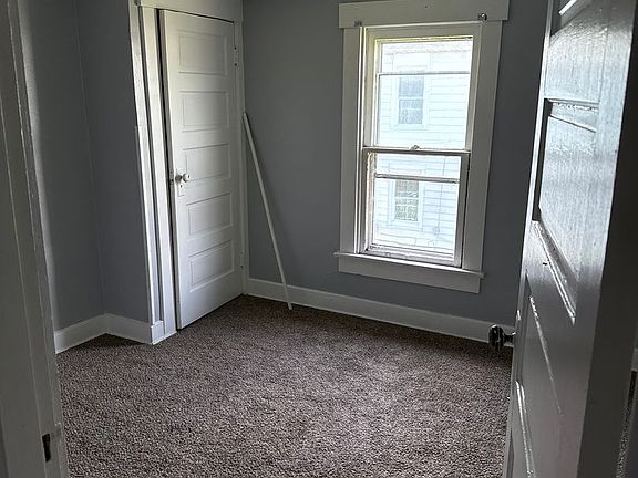 5th image of 824-826 Troy St #824
