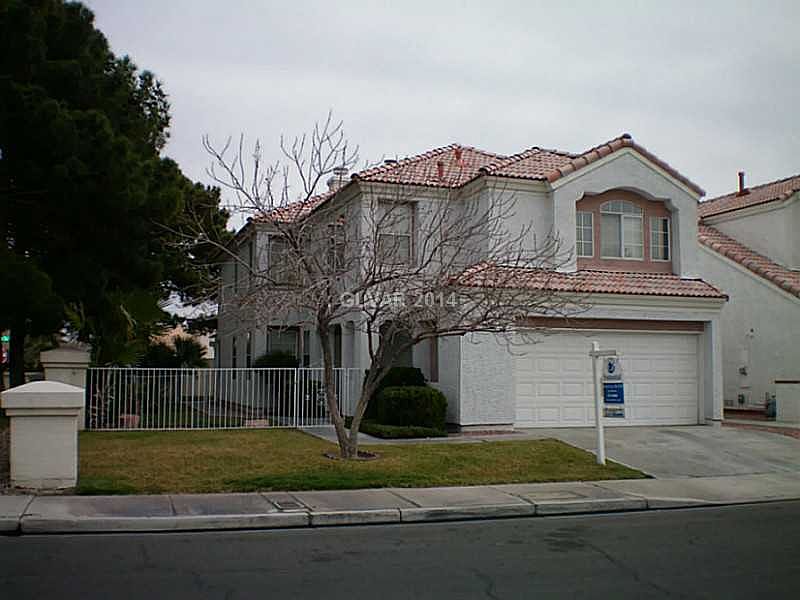 1st image of 2228 Hunt Club St