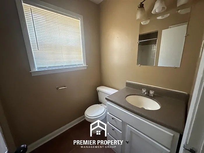 5337 Yale Rd — Photo 14