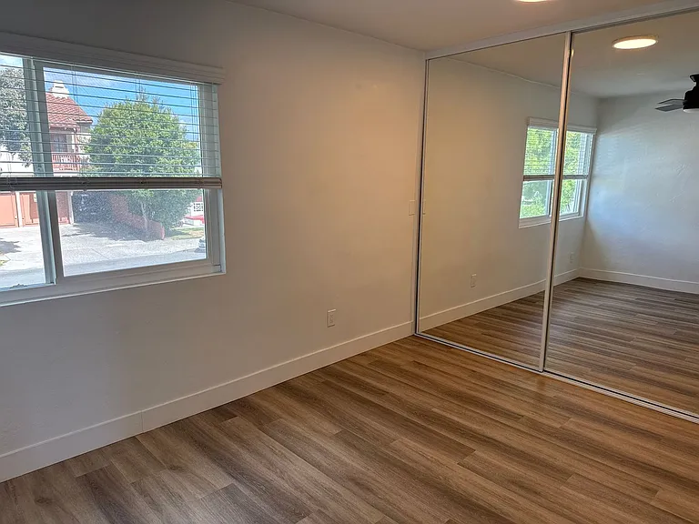 4542 Felton Ave — Photo 4
