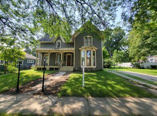 415 W Grove St, Greenville, MI 48838