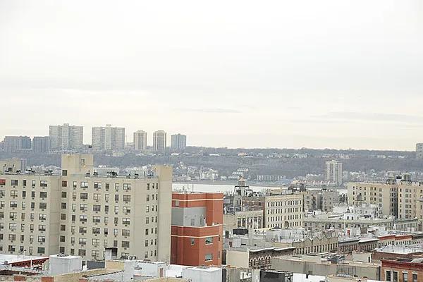 Rented by Manhattan Modern | media 12