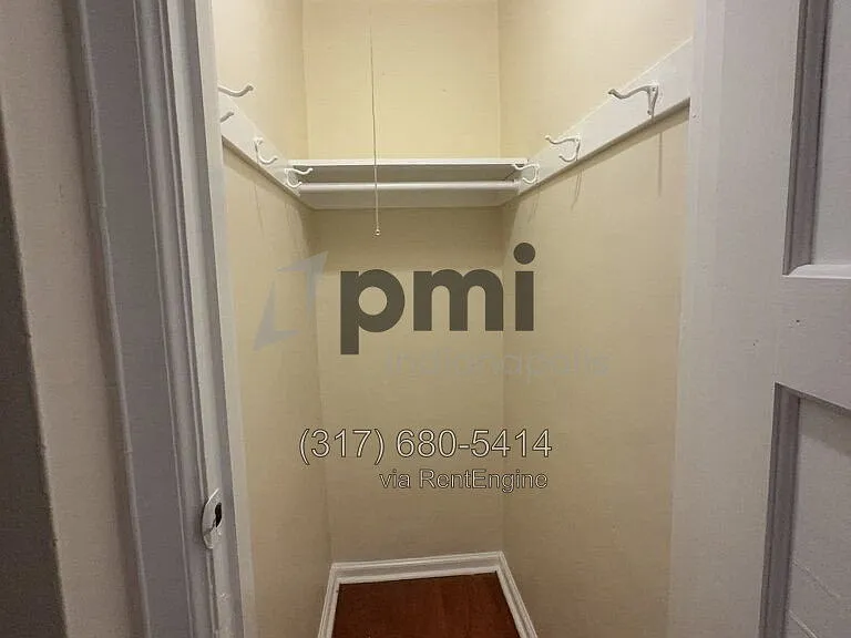 Indy Downtown Colonial Apartments — Photo 56