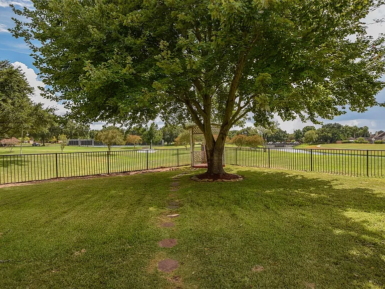 314 Spencers Glen Dr — Photo 35