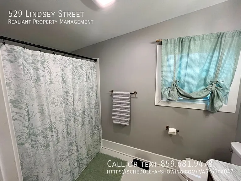 529 Lindsey St — Photo 9