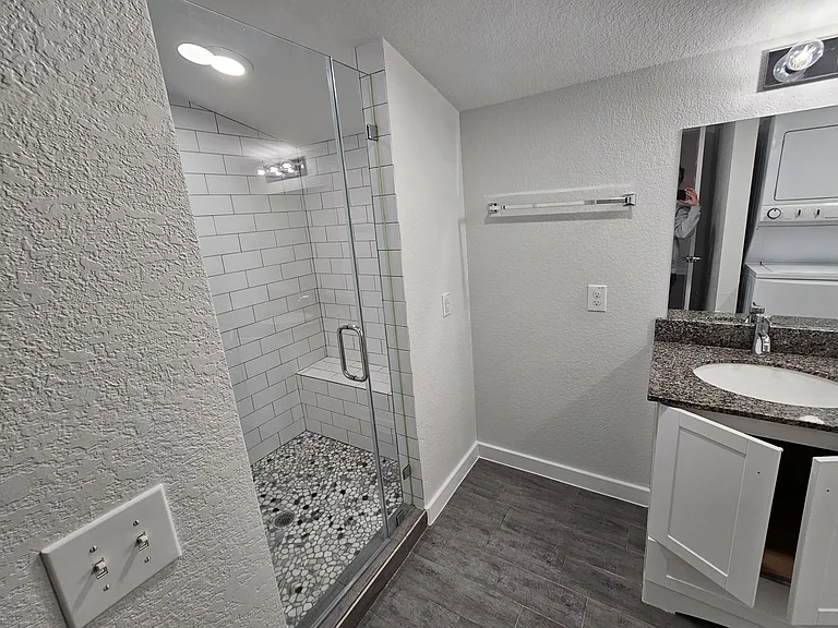 Walk in Shower with Built in Shower Bench