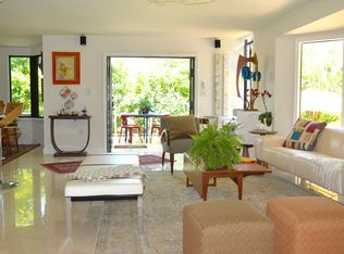 596 Fernwood Rd, Key Biscayne, FL 33149