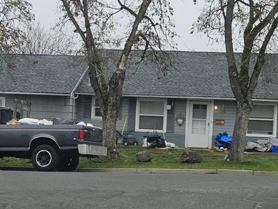 75 S 7th St, Central Pt, OR, 97502