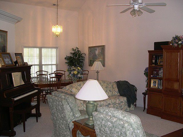 2nd image of 1856 Camelot Dr SW