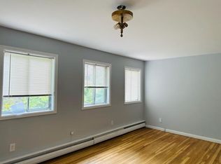 57 Berkshire Rd, Great Neck, NY 11023