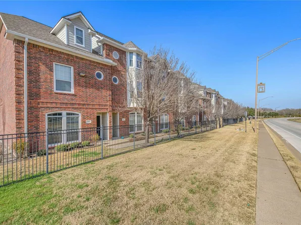 305 Holleman Dr E APT 102, College Station, TX 77840