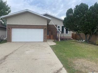 404 Parsons AVENUE, Maple Creek, SK S0N 1N0