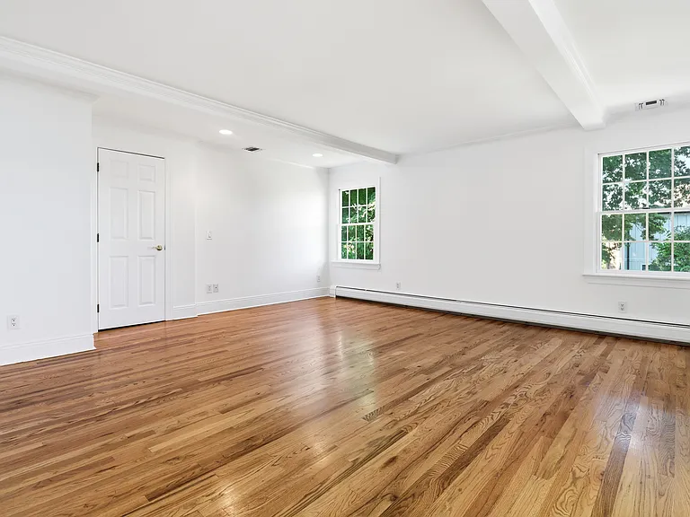 519 Summit Ave — Photo 28