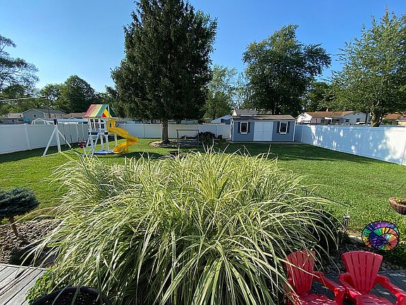 3rd image of 601 Kevin Dr