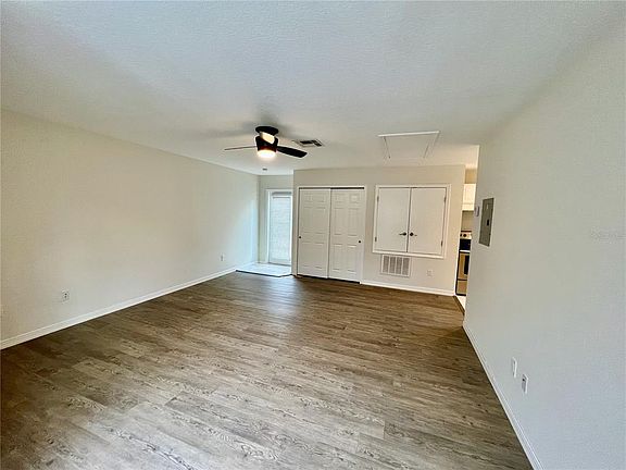 4th image of 620 Nadina Pl #B