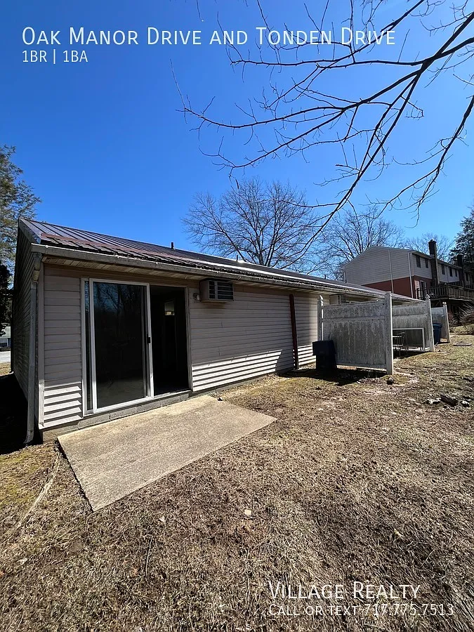 No Steps, No One Above Or Below! Cozy 1-Bedroom Villa Near York Township Park And I-83! — Photo 3