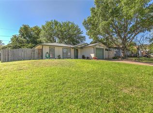 3808 Indian Wells Dr, Arlington, TX 76017