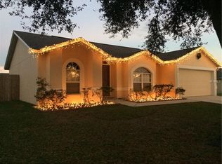 625 Berkley Pointe Dr, Auburndale, FL 33823