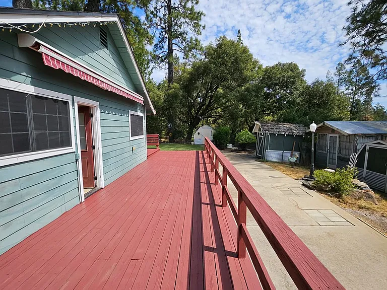 1155 Swanson Ln — Photo 32
