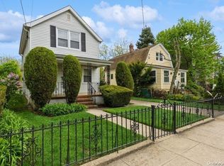 5 2nd Ave, East Rockaway, NY 11518