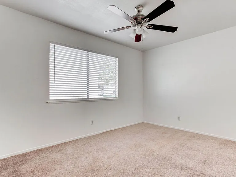 4269 Stewart Ave — Photo 16