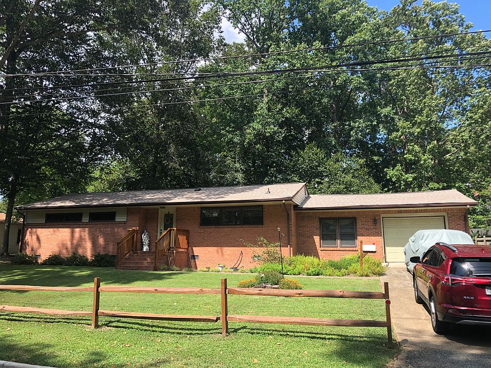1st image of 92 Stanley Dr