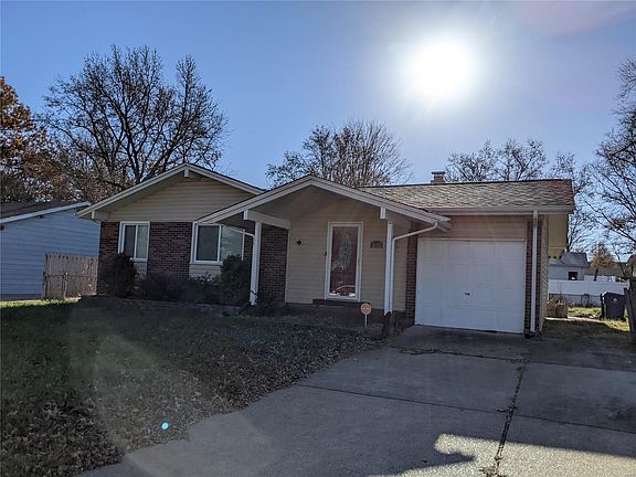 2nd image of 3133 Aberdeen Dr