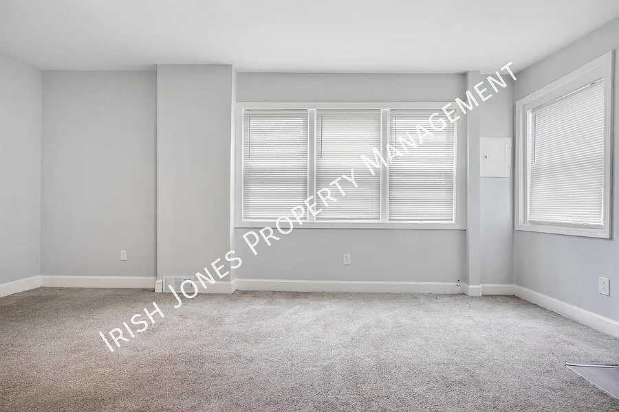 3 bed, $975 — Photo 3