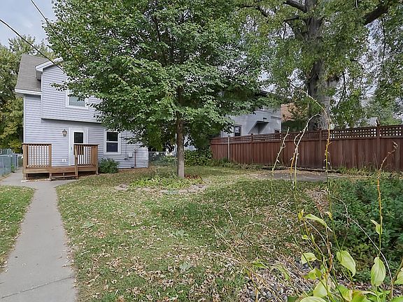 5th image of 1626 Edmund Ave