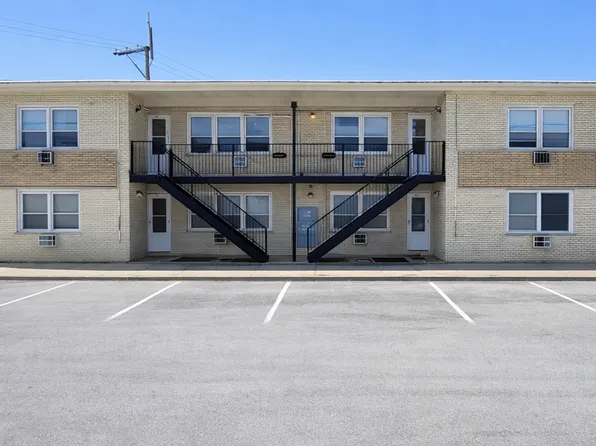 8706 S Troy Ave #1D, Evergreen Park, IL 60805