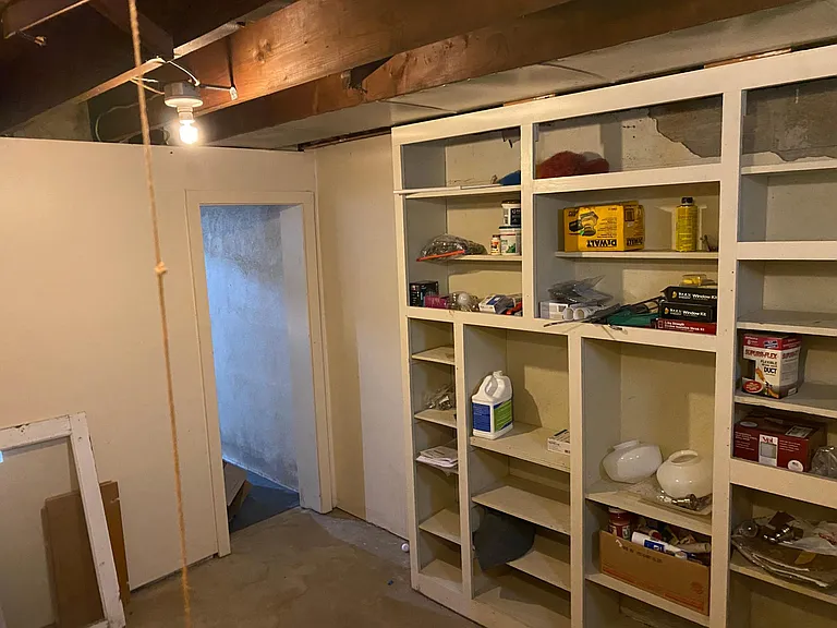 208 E Randolph St — Photo 15