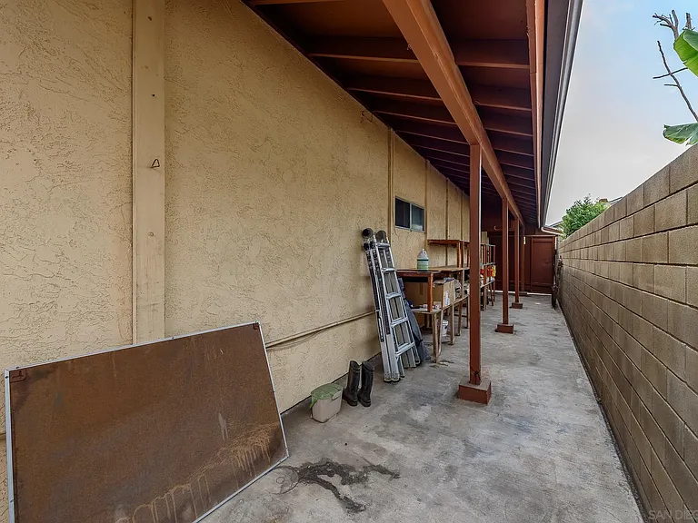 1045 Fuchsia Ln — Photo 28