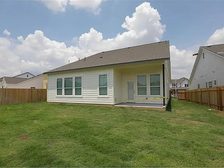 135 Horseshoe Cv — Photo 30