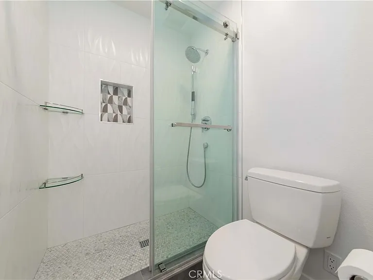 941 W Carson St #226 — Photo 15