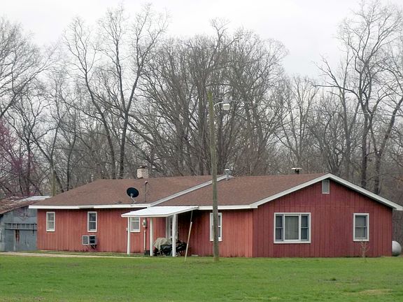 3rd image of 16454 Pioneer Ln