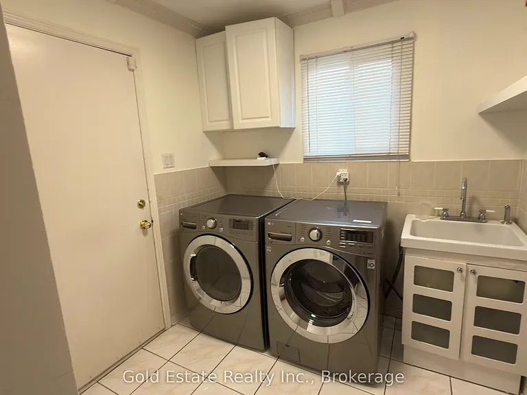 5202 Huntingfield Dr E — Photo 12