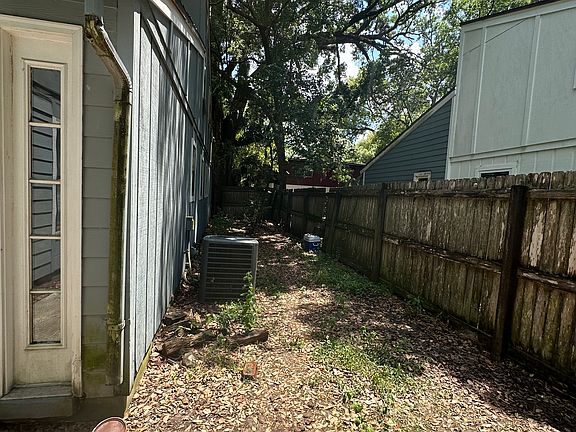 2nd image of 3612 College Pl