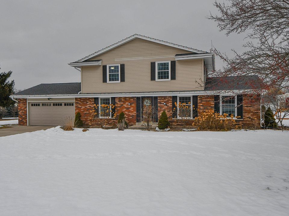 1st image of W270N850 Joanne Dr