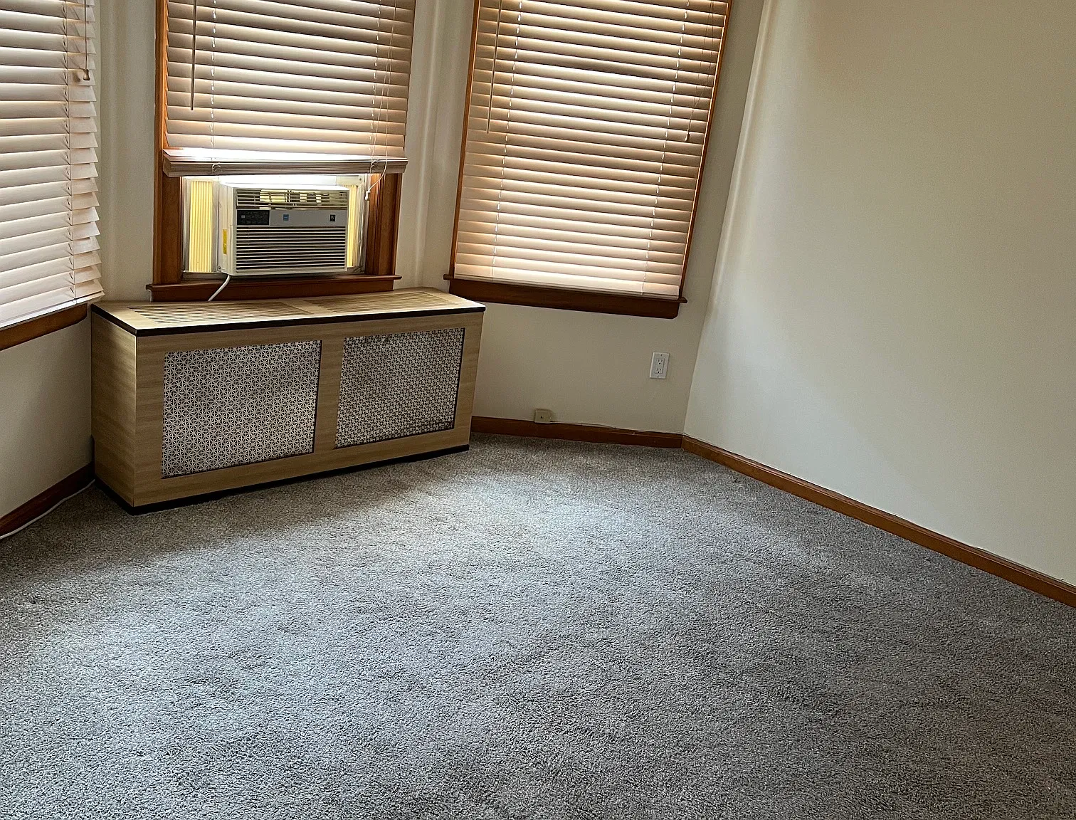 34 Herbert Ave — Photo 3