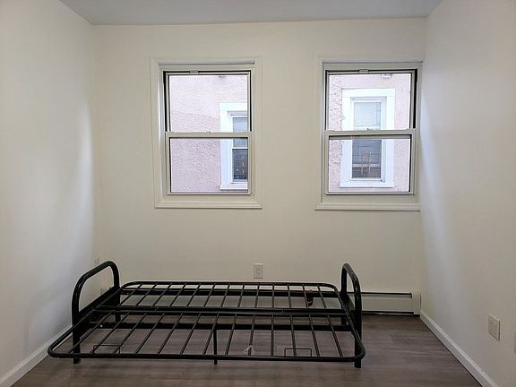 5th image of 3046 Brighton 6 St #2R