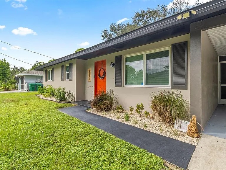 2586 Auburn Blvd — Photo 3